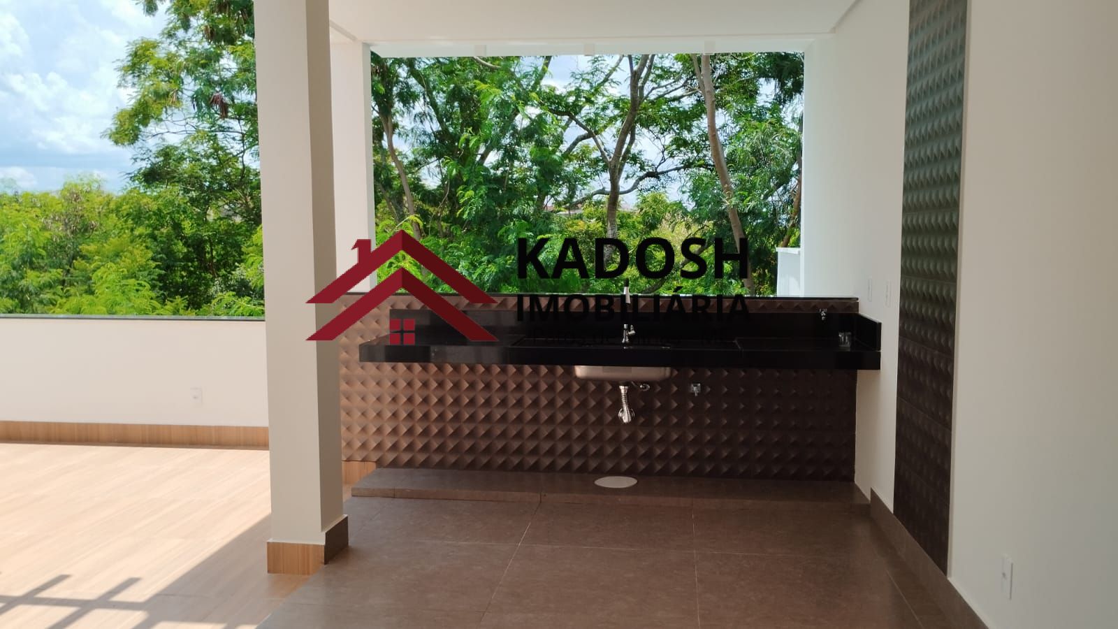 f35385c5-ad6f-457f-985d-3793c16a720f