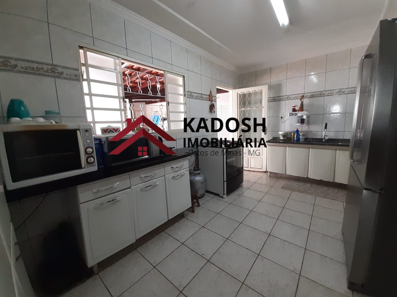 091e86c6-d59c-4922-a520-75f540b1b15e