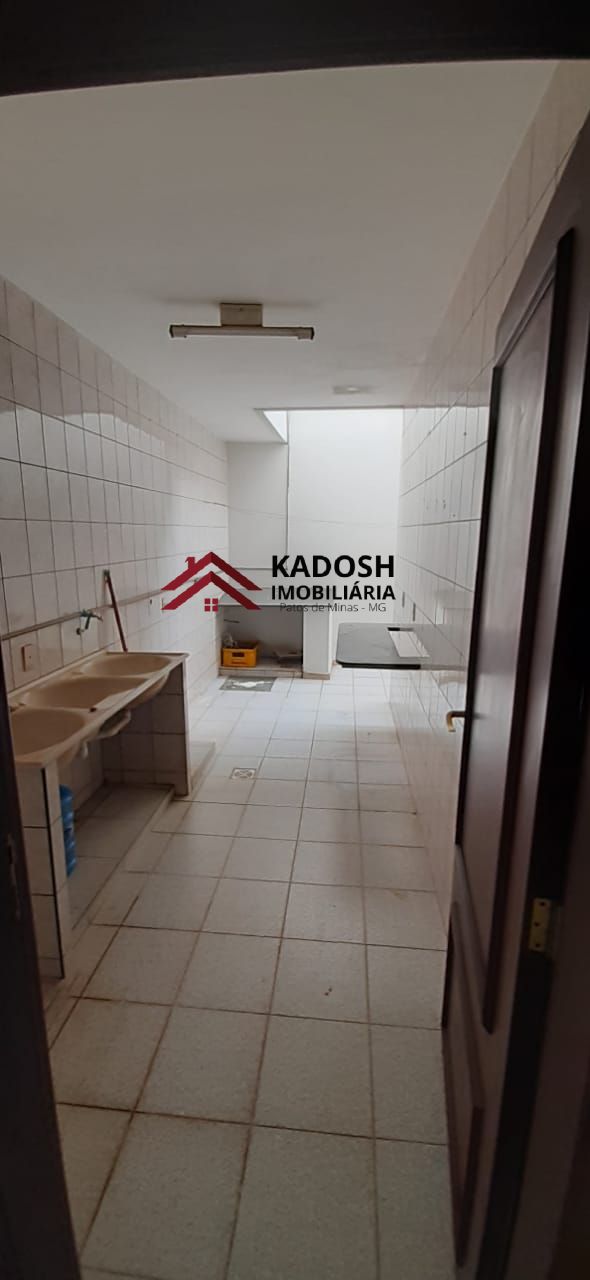 9776b60a-0699-4173-9df2-92d15b195b6e