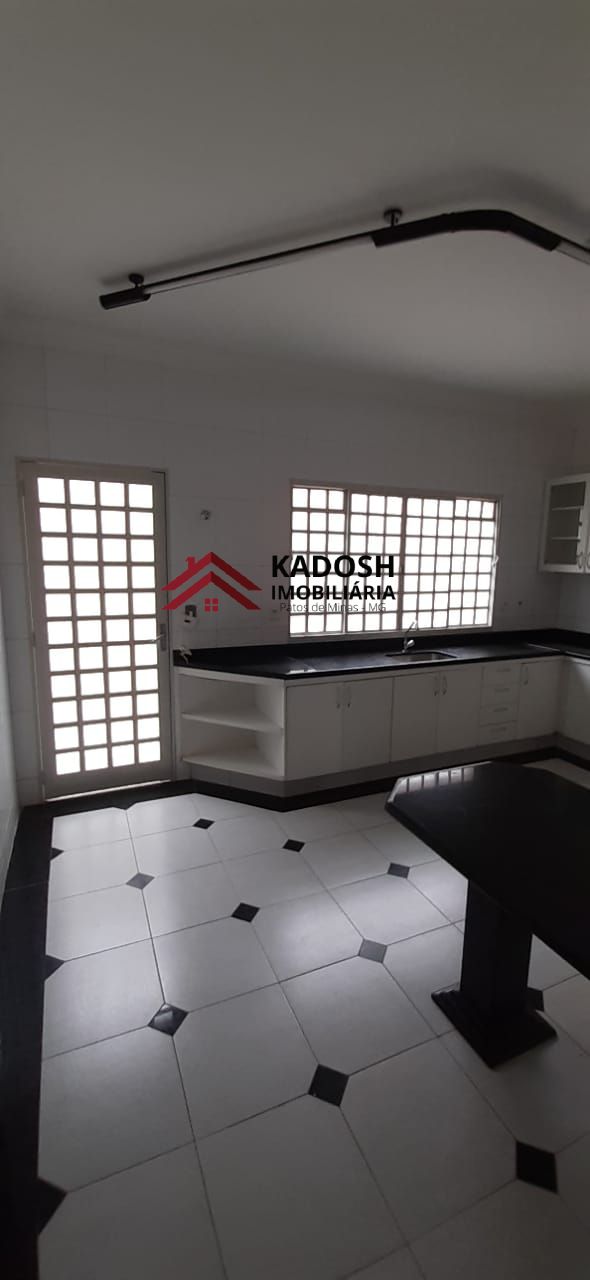 df4de830-d9f0-40dc-8c83-6b293bd9d48e