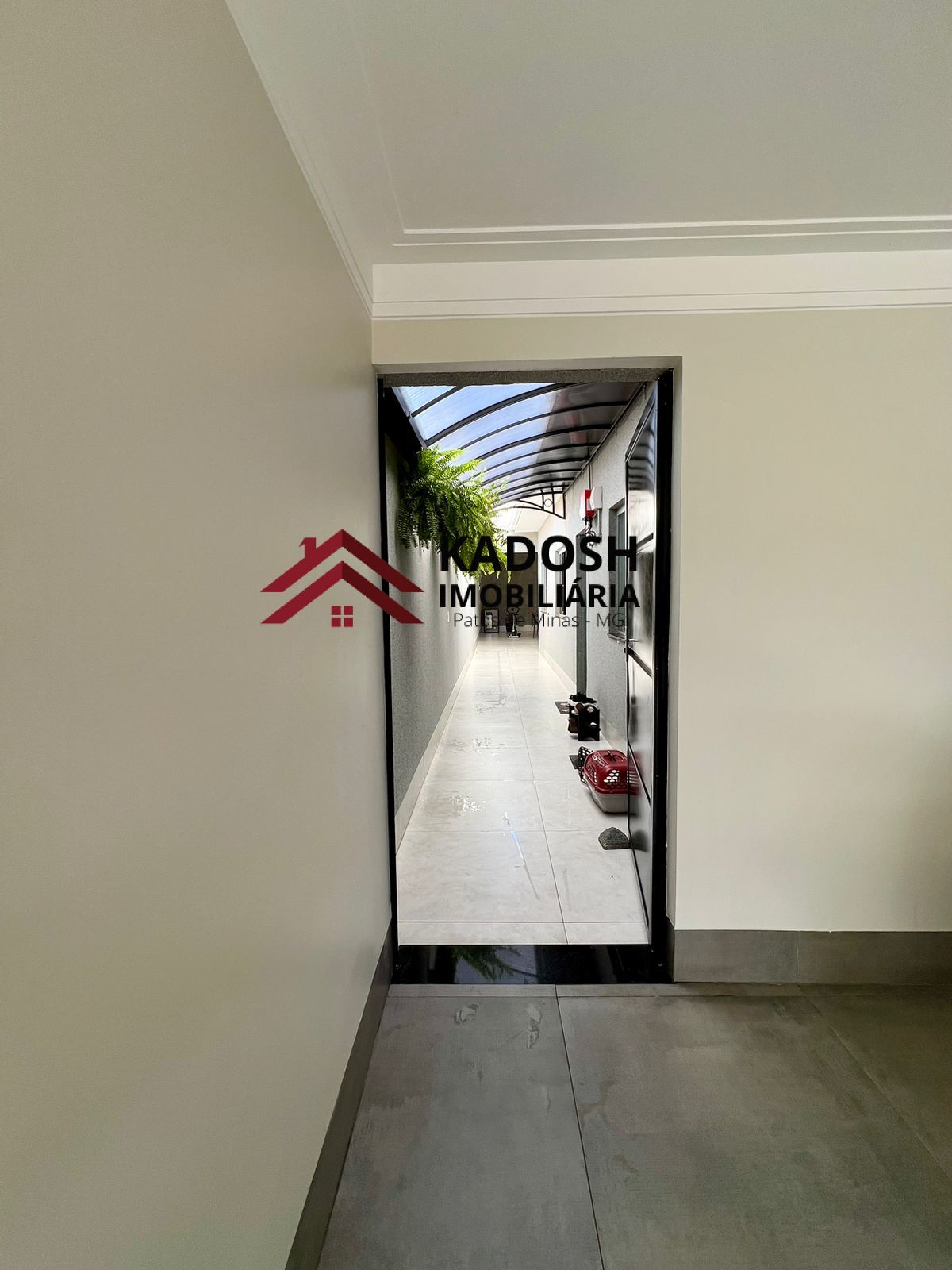 b7379fe9-1976-4910-9df7-94da8a1689b8