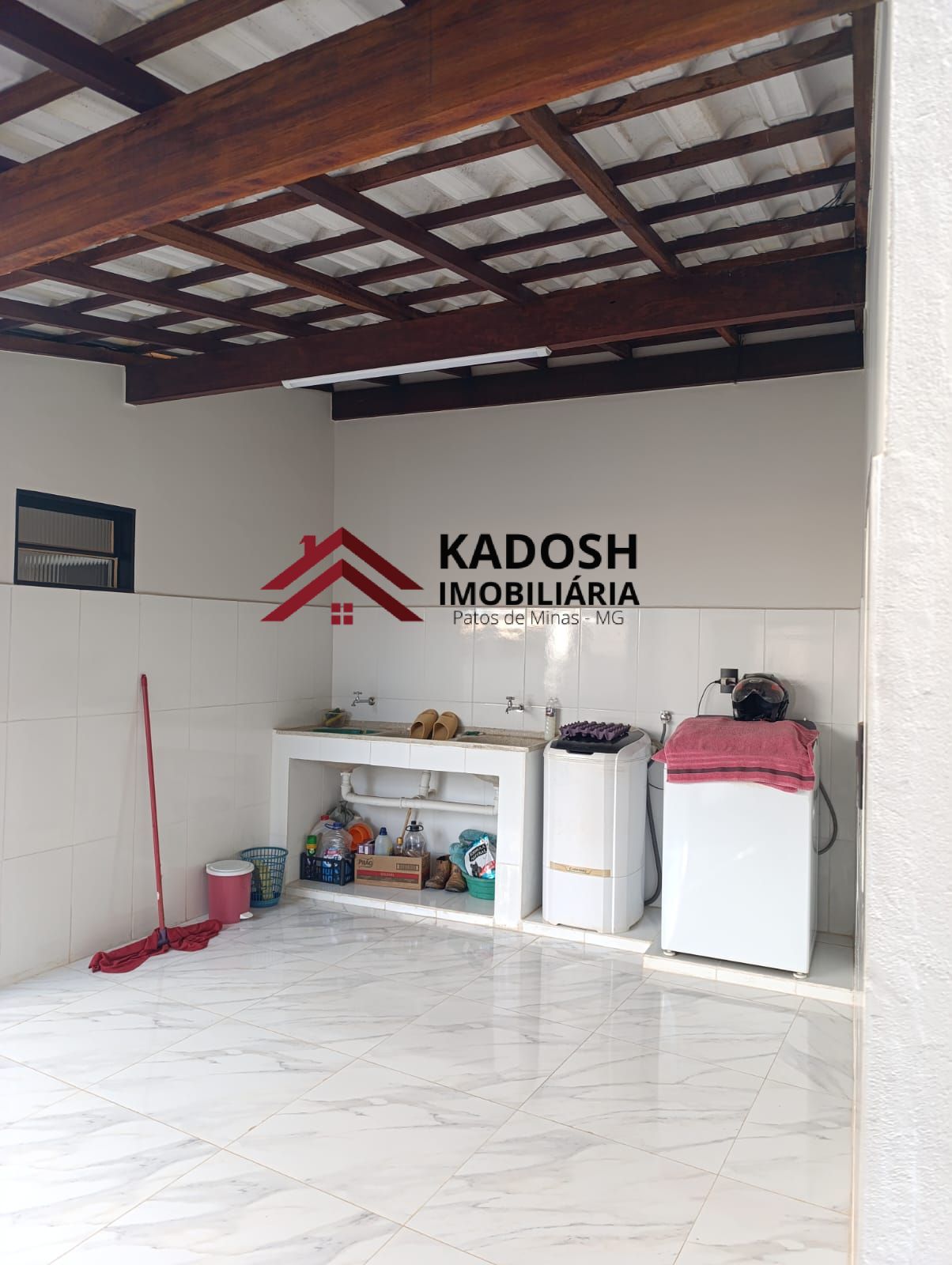 7b012790-8751-4e94-a8e1-4cfbad8c6379